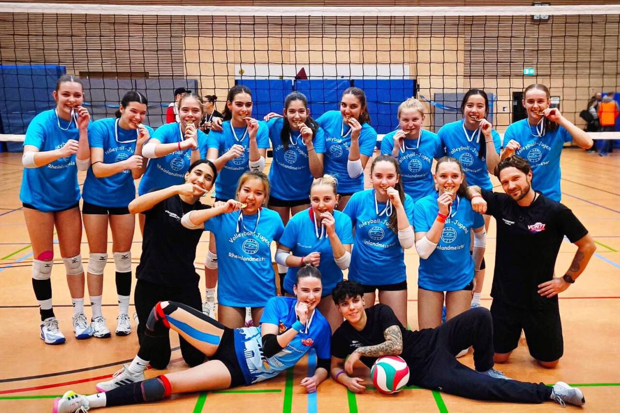 Die U20 des VC Neuwied77 in Siegerpose | Foto: tangible_memories_photo.design